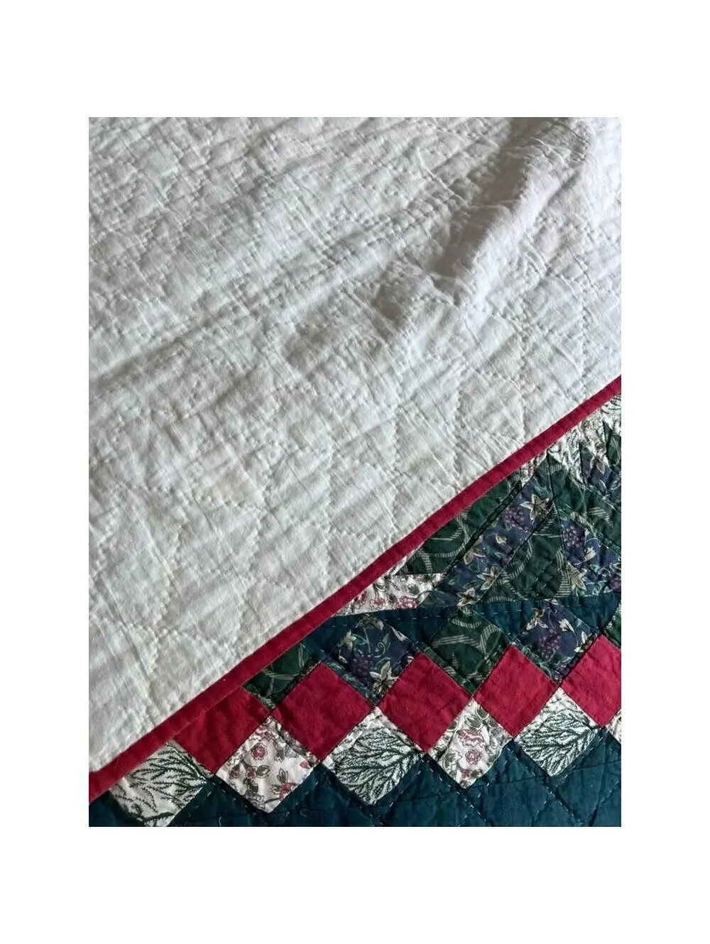 Vintage Handmade Pineapple Patchwork Quilt, 82 x 82 Green Floral Bedspread